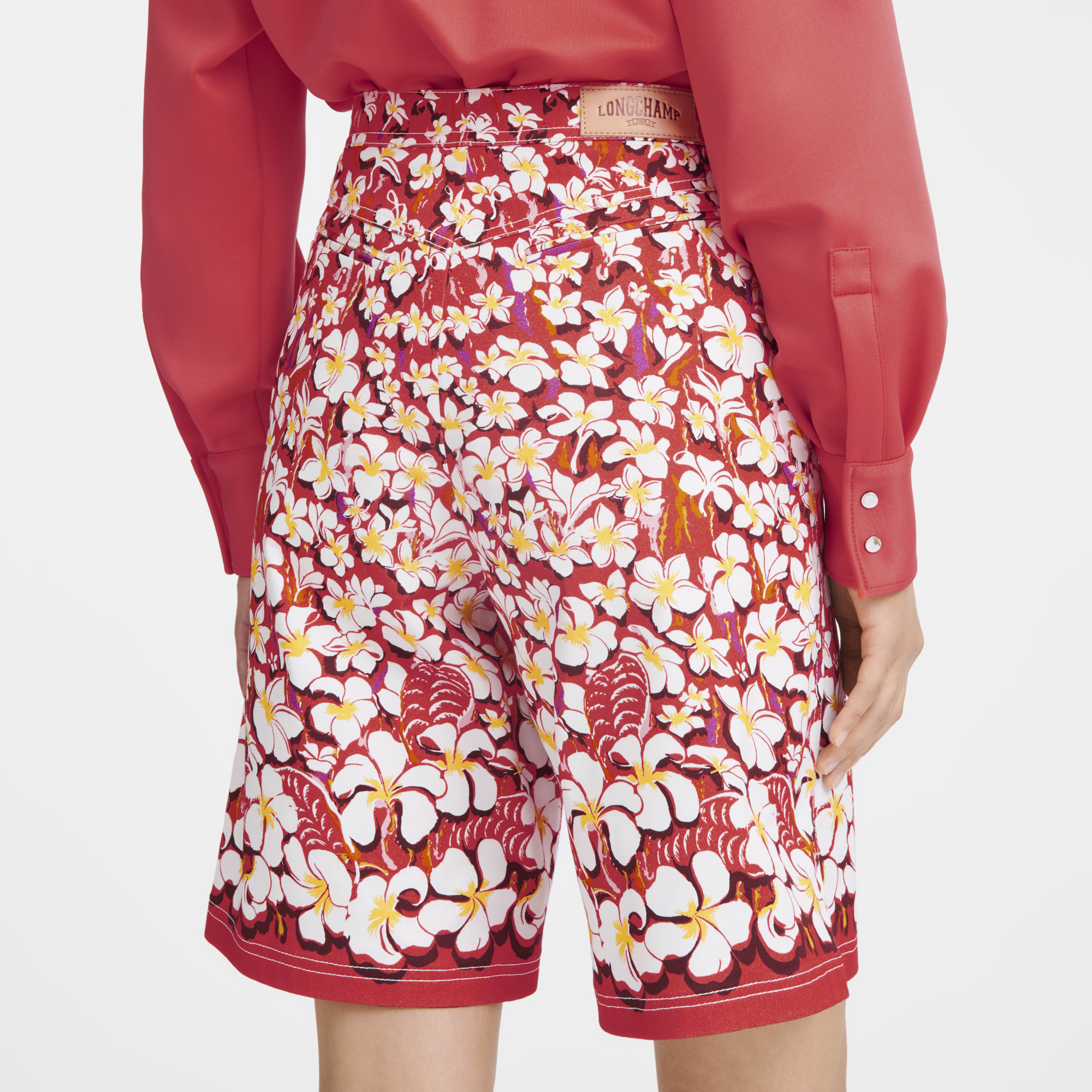 null Bermuda shorts, Strawberry