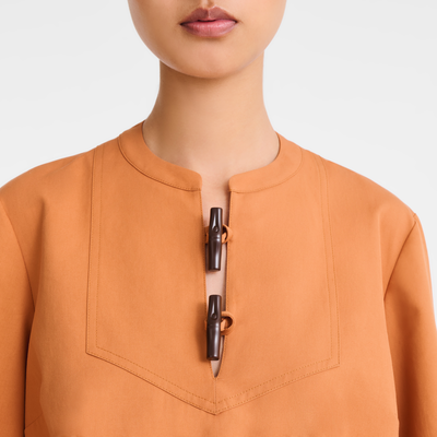 null 衬衫, 琥珀棕