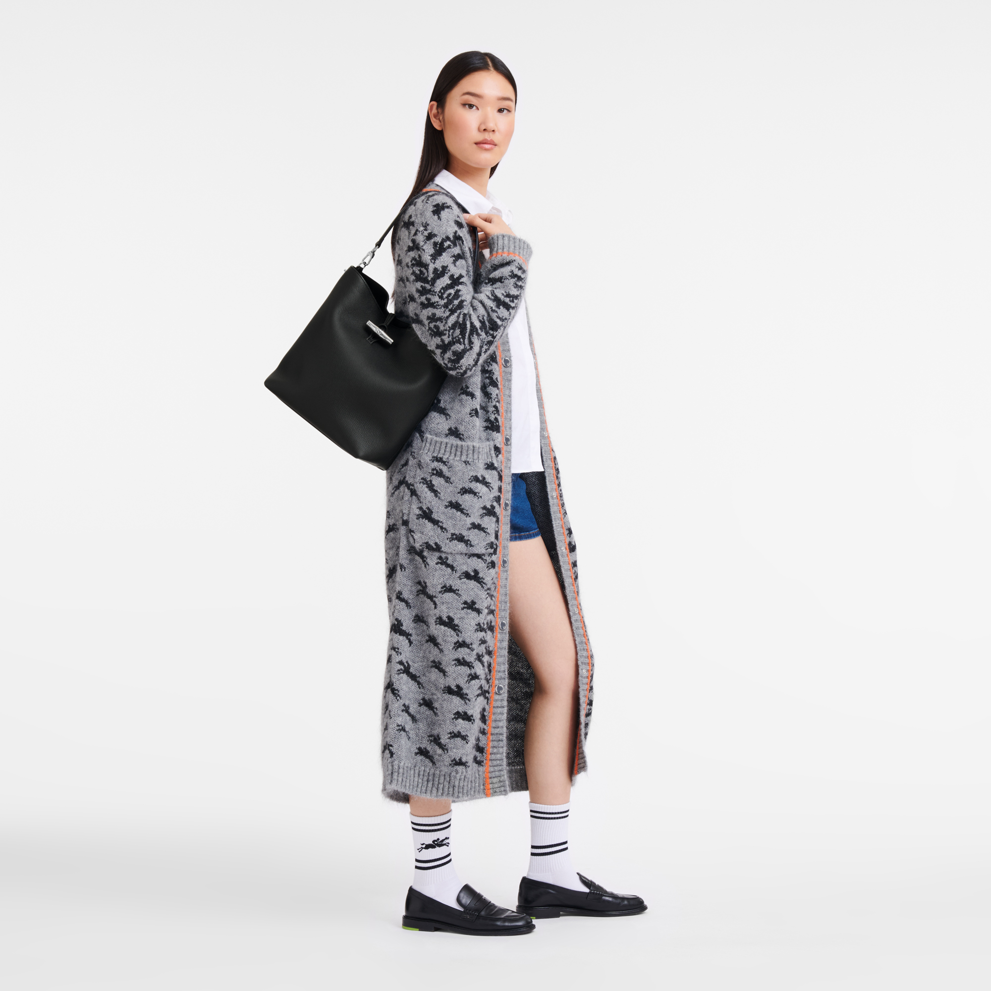 单肩包 M, 黑色 - 查看 2
6 - 放大 Le Roseau 单肩包 M, 黑色