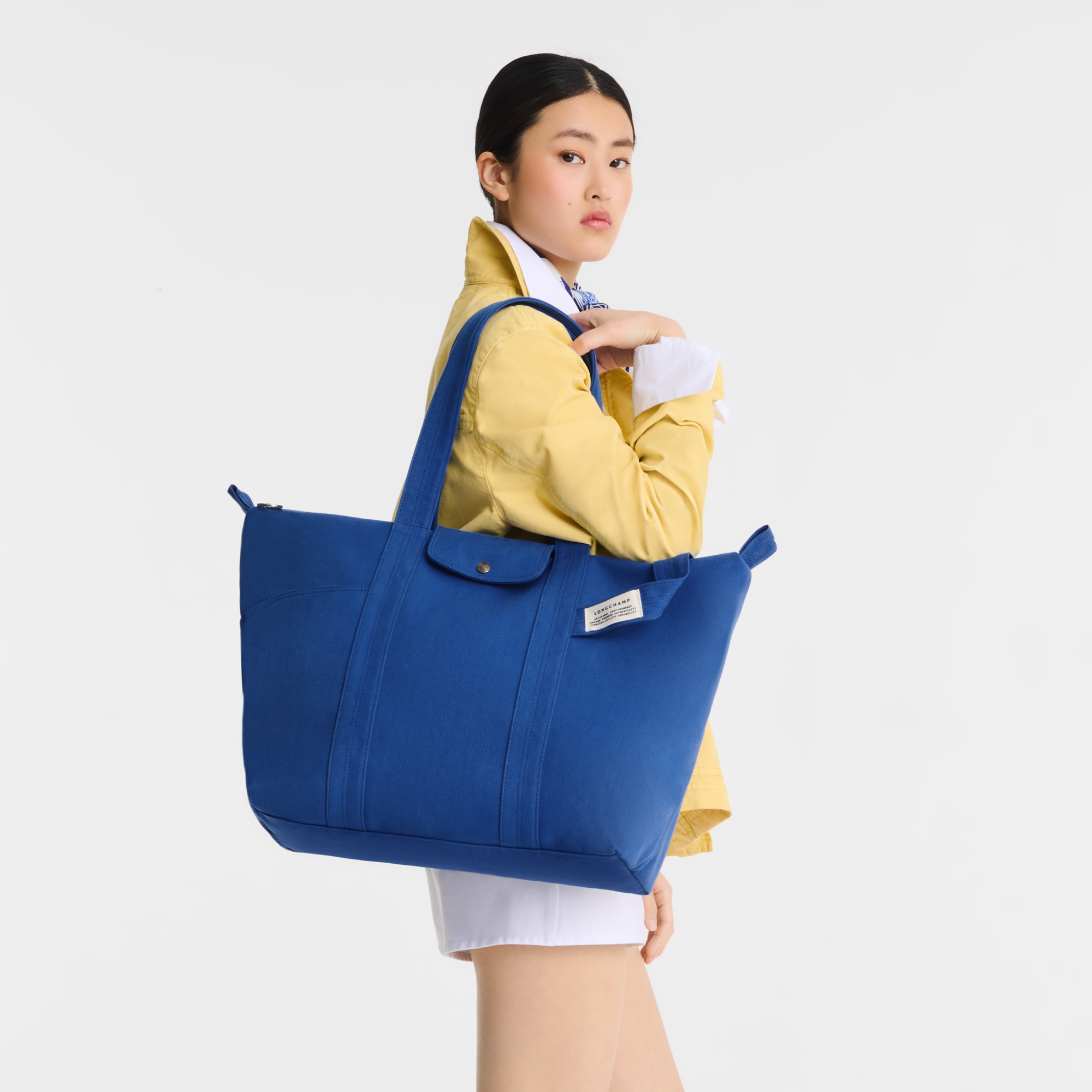 Shoulder bag XL, Atlantic - View 2 of
6 - zoom in Le Pliage Collection Shoulder bag XL, Atlantic