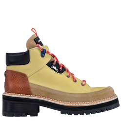 Low boots
