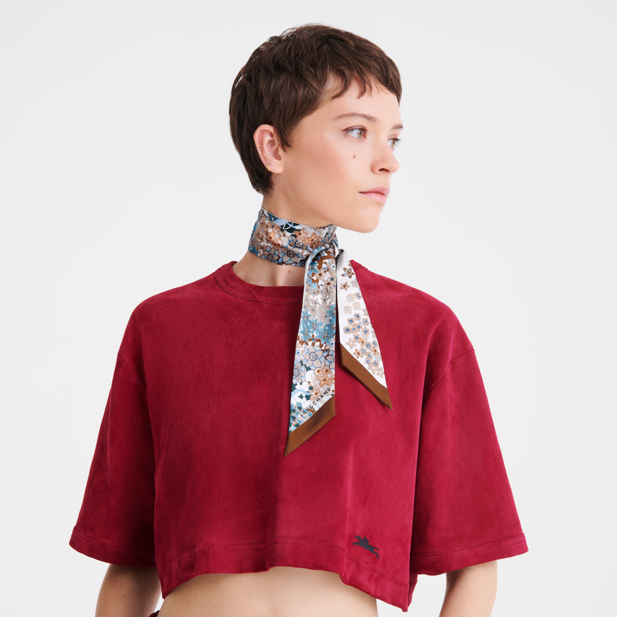 细丝带, 深褐色 - 查看 2
        3 - 放大 花卉项链 细丝带, 深褐色