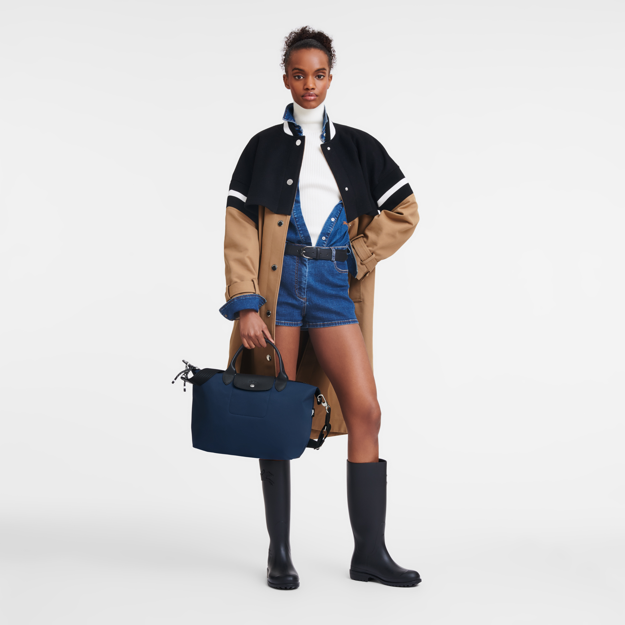 手提包 L, 海军蓝色 - 查看 2
        6 - 放大 Le Pliage Energy 手提包 L, 海军蓝色