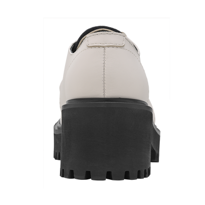 La Voyageuse Derby, Paper