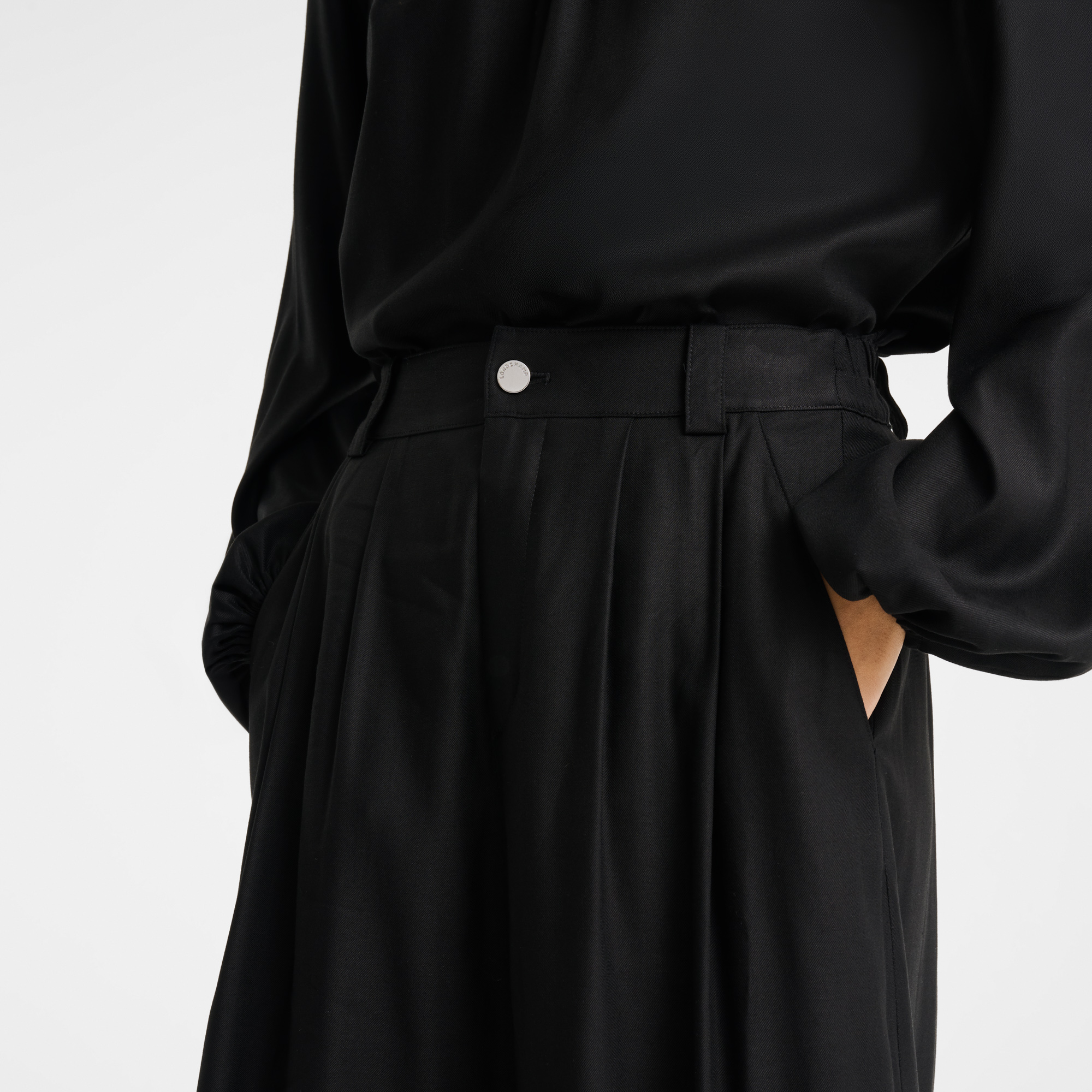 null Shorts, Black