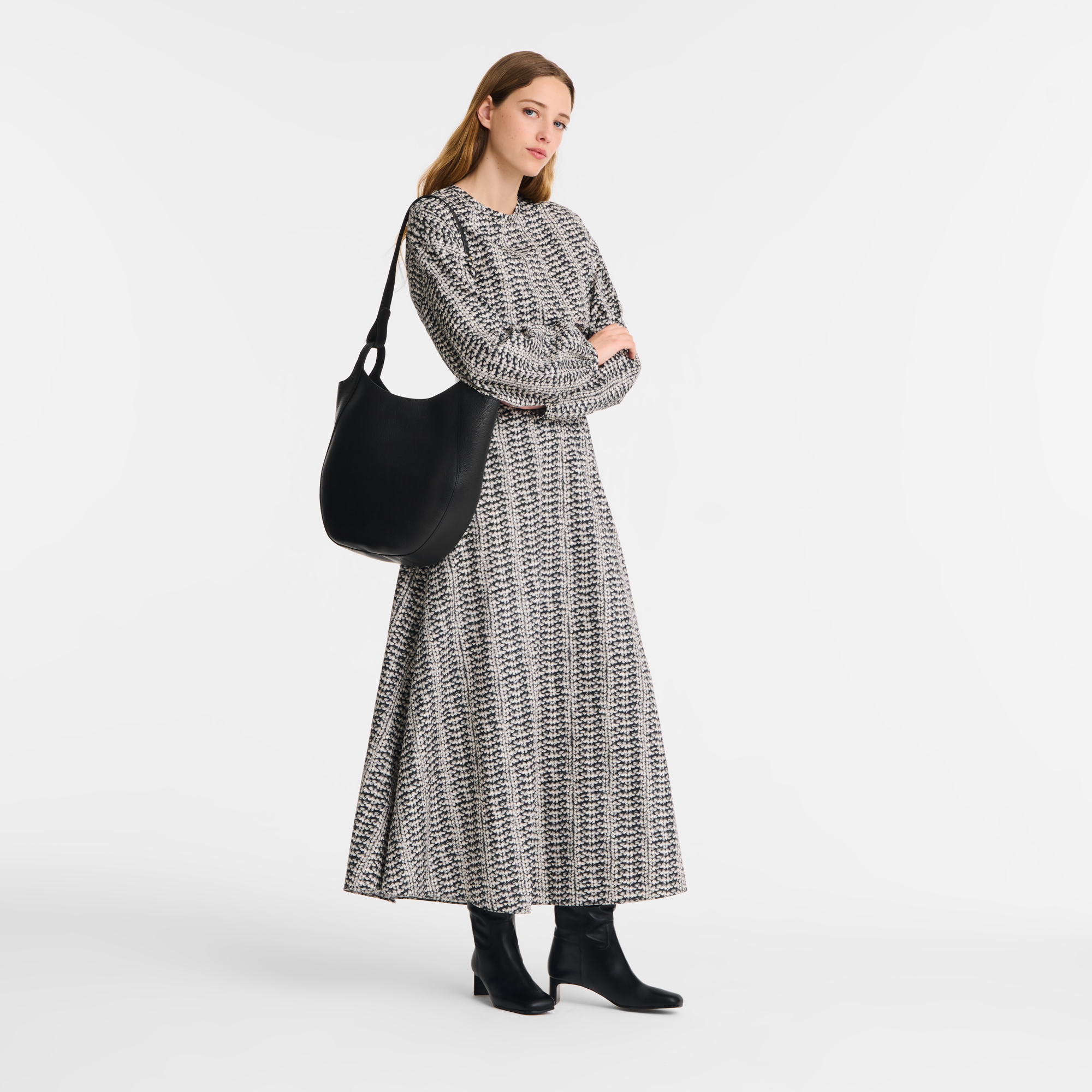 Le Foulonn&eacute; Hobo bag L, Black