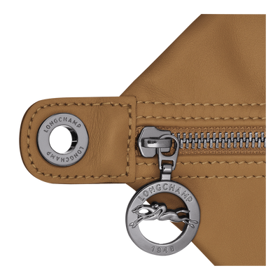 Le Pliage Xtra Hobo 袋 M, 烟草色