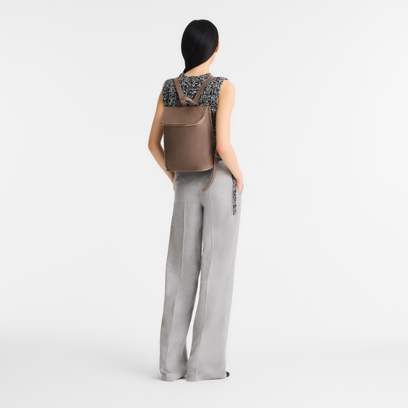 Le Foulonné M Backpack , Taupe - Leather  - View 1 of  1