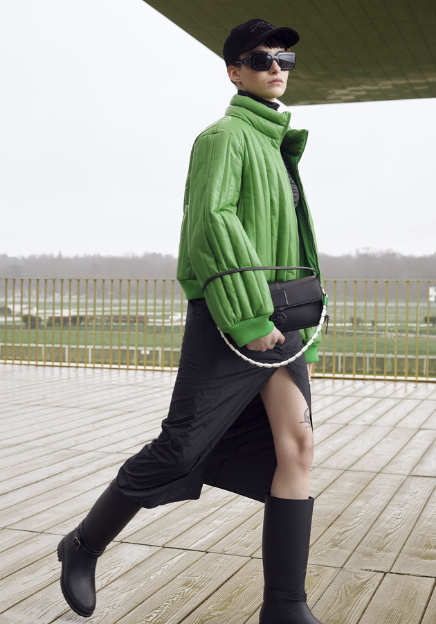 READY-TO-WEAR